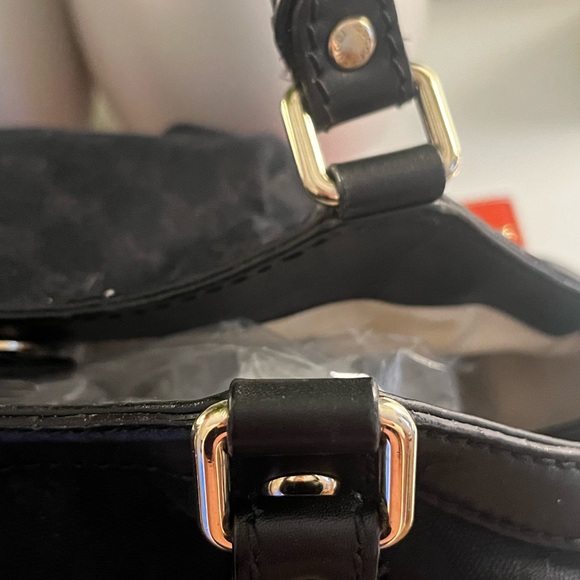 ⭐️⭐️Black silver Gucci GG canvas authentic handbag with GG keychain/charm - Picture 8 of 16